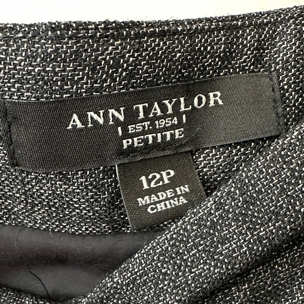 Classic Black and Silver Tweed Women's Skirt with Button Up Pleats - Picture 3 of 7